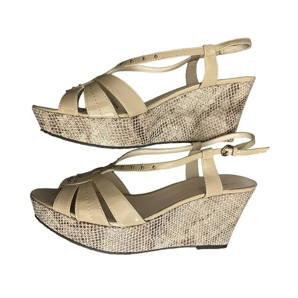 AK Anne Klein IFlex Sandal Kathmandu 10 M Beige Patent Leather Platform Wedge - Picture 6 of 11